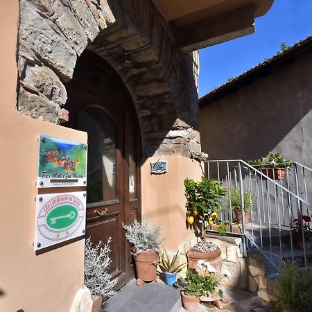 Casa Vacanze Tra I Monti E San Martino Biassa Eksteriør bilde