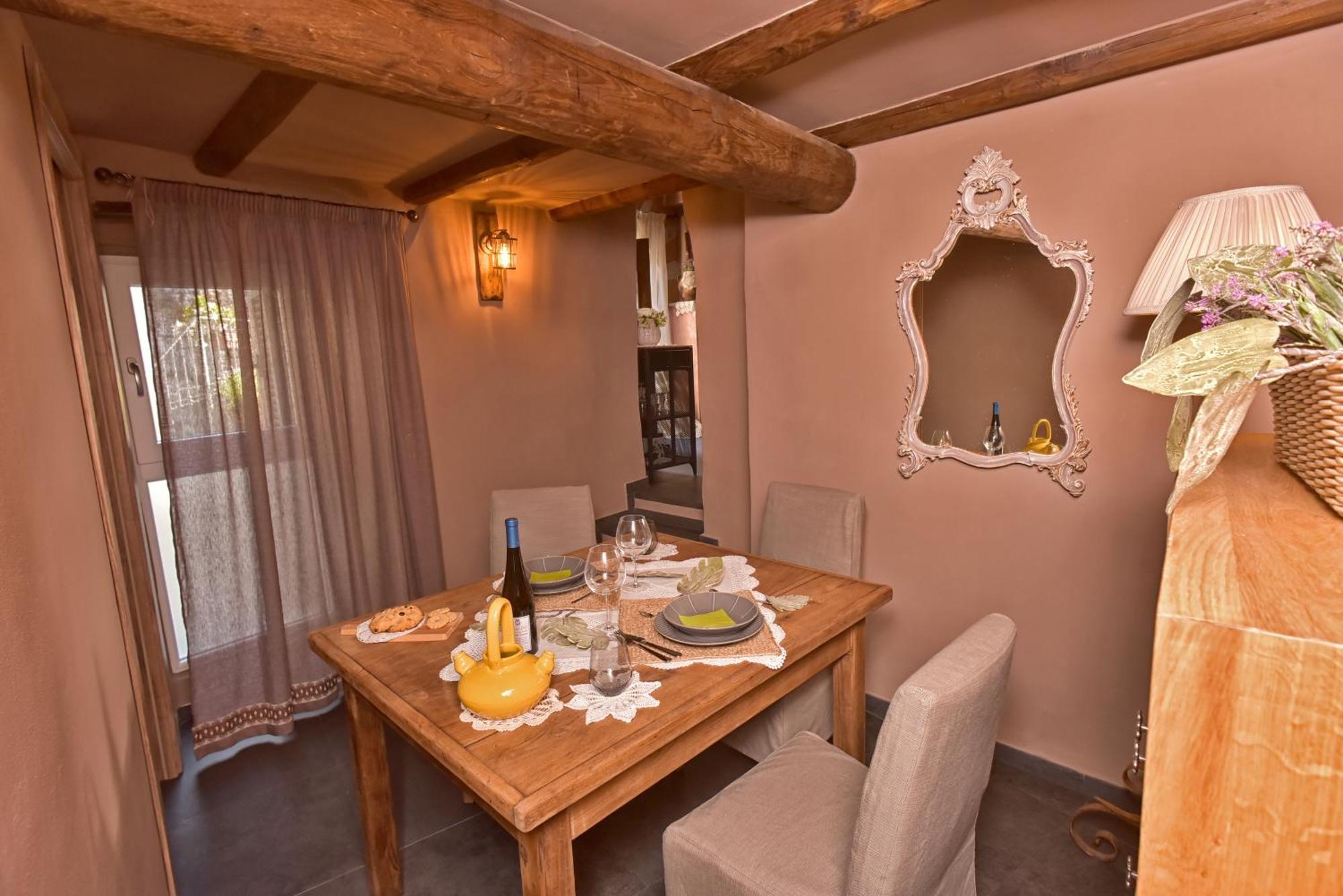 Casa Vacanze Tra I Monti E San Martino Biassa Eksteriør bilde